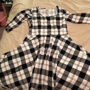 MM2 Black and White Plaid dress size 16 EUC